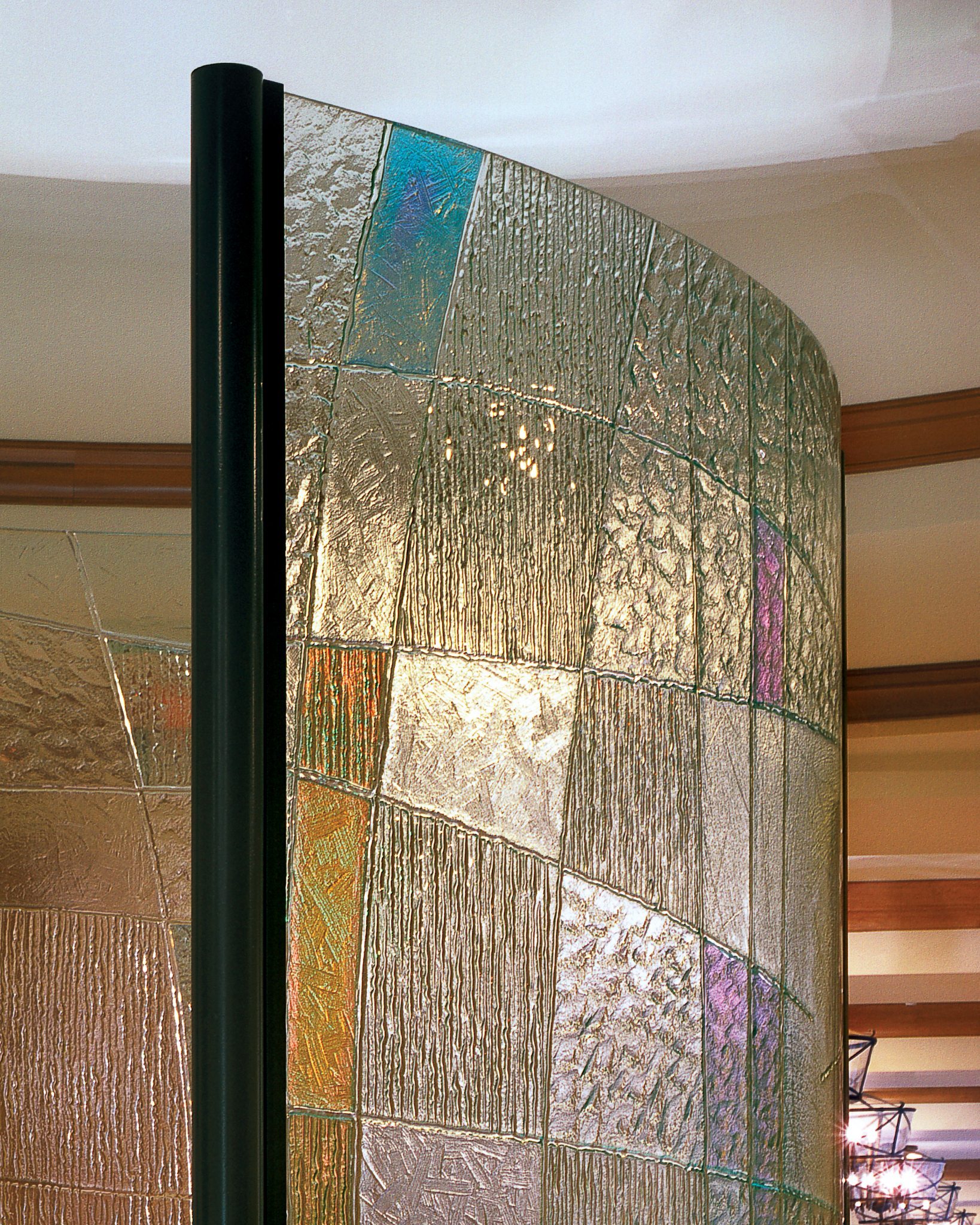 Hyatt Classic Bent Textured Glass