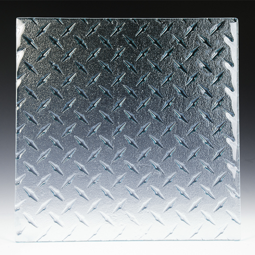 Diamondplate Low Iron Textured Glass front
