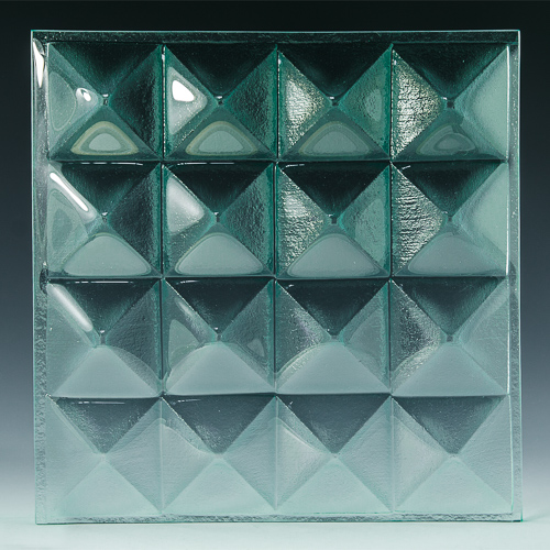 Pyramid Petite Clear Glass front