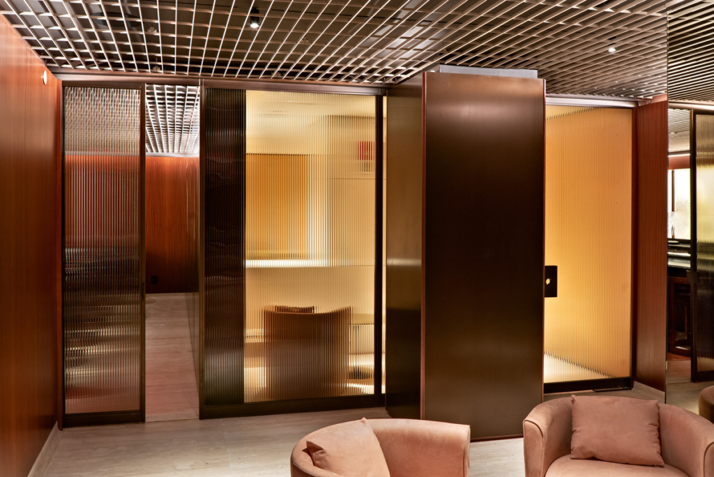 Custom Sawtooth Glass Partitions