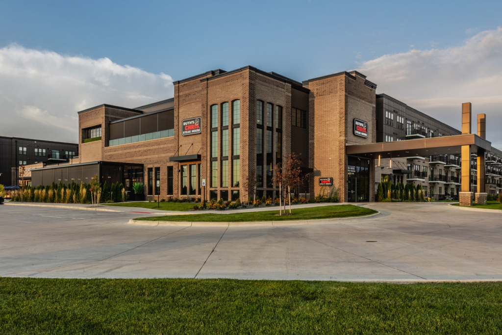 Ruth Chris Des Moines Glass Building Glass Stair Treads