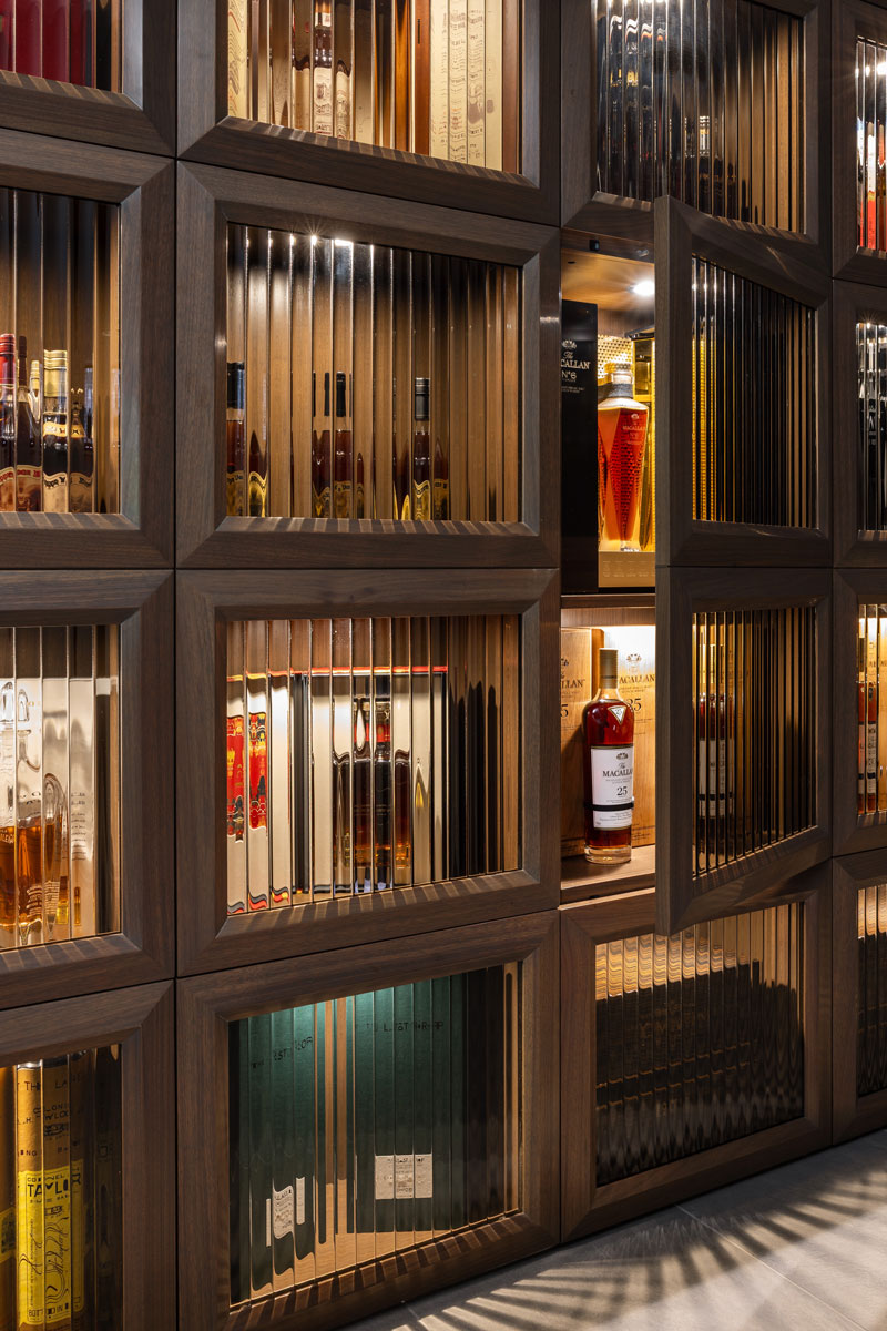 Custom Sawtooth Glass Partitions